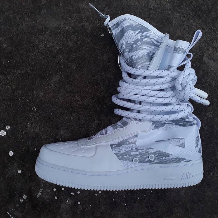 Nike Special Field Air Force 1 High White Tiger Camo