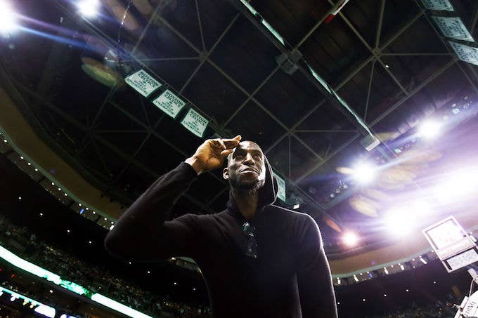This is a picture of Kevin Garnett/Adam Glanzman