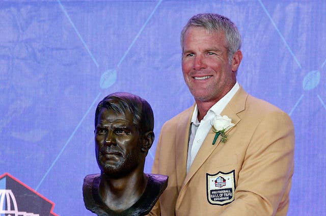 This is a picture of Brett Farve.