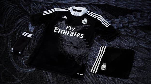 Real Madrid 14 15 Third Kit 01