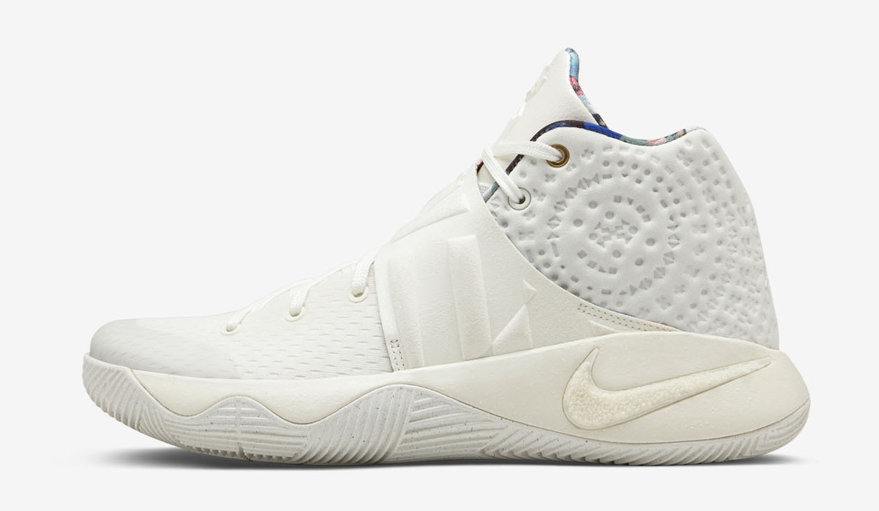 Kyrie irving hotsell shoes all white