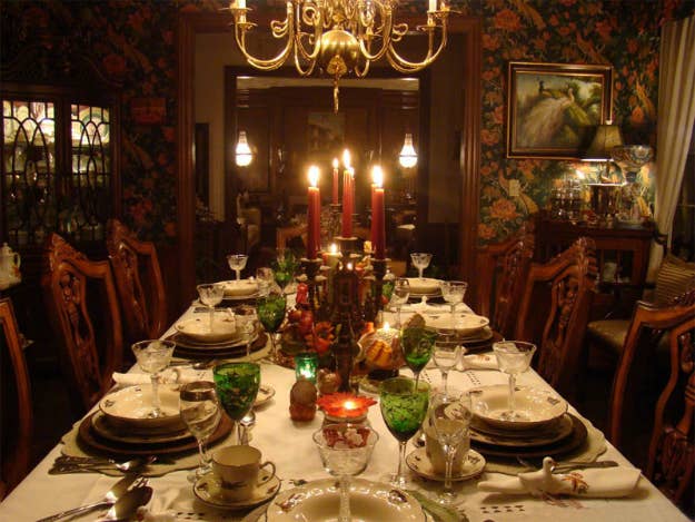 thanksgiving table li