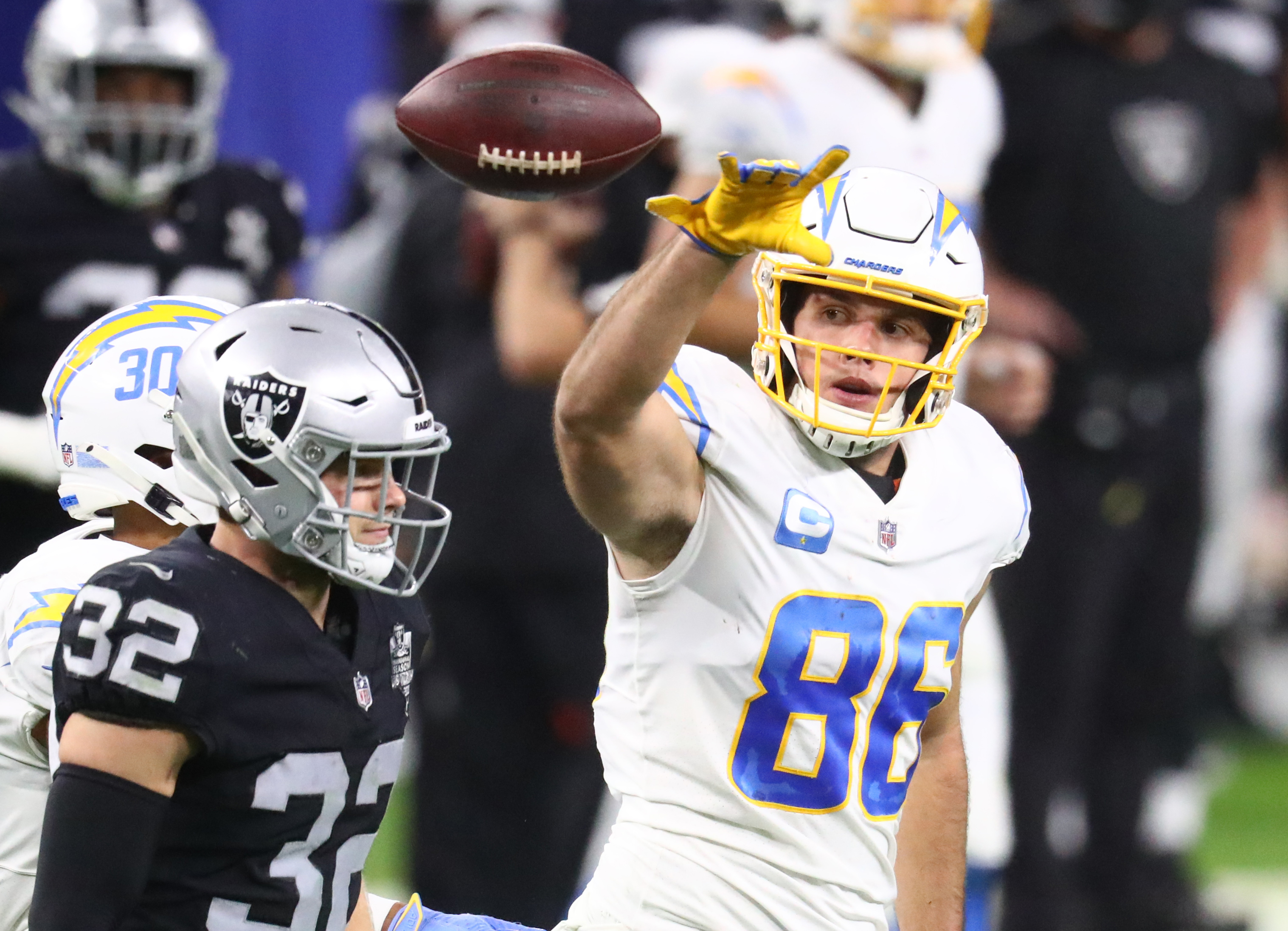 Hunter Henry Chargers Raiders 2020