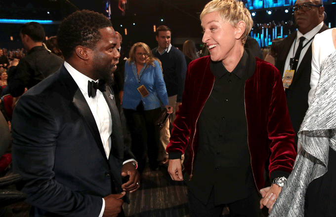 Kevin Hart and Ellen Degeneres attend the 2017 People&#x27;s Choice Awards