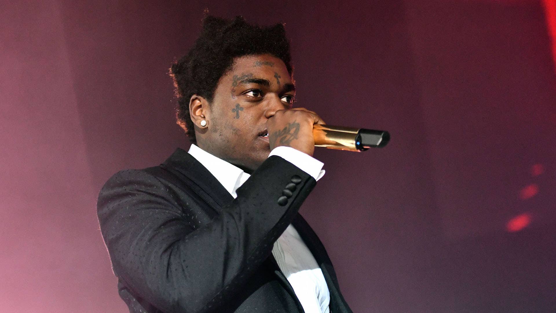 Kodak Black performs onstage during the 'Dying to Live' tour