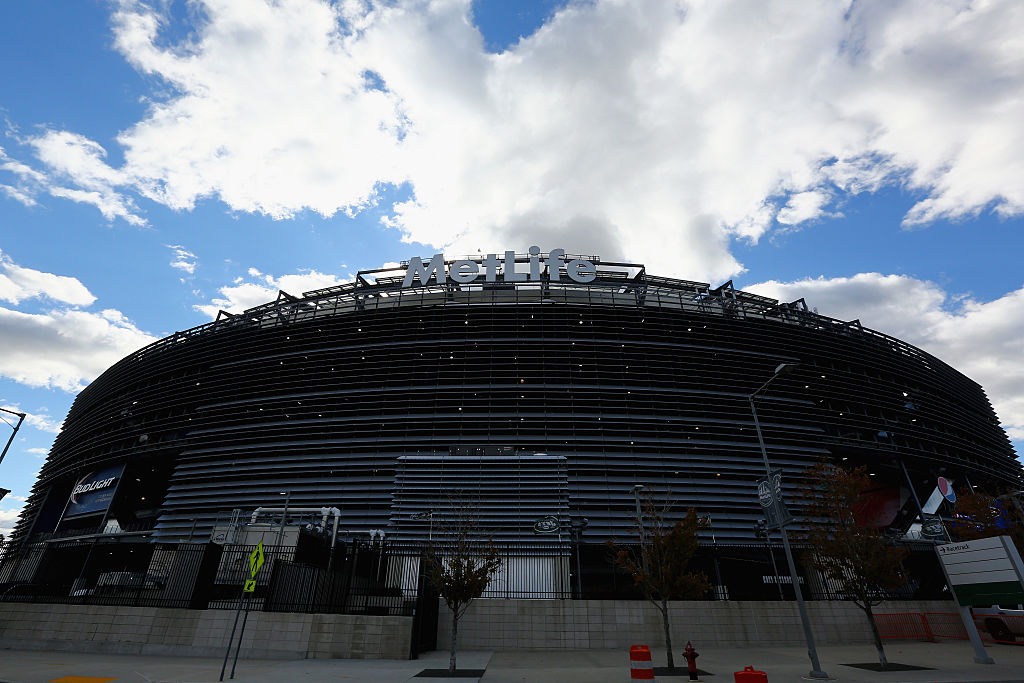 MetLife Stadium Exterior 2014