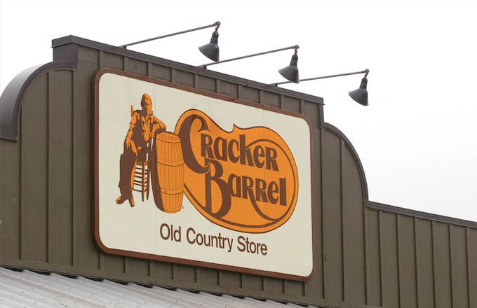 Couple Completes Their Goal to Visit All 645 Cracker Barrels in the World
