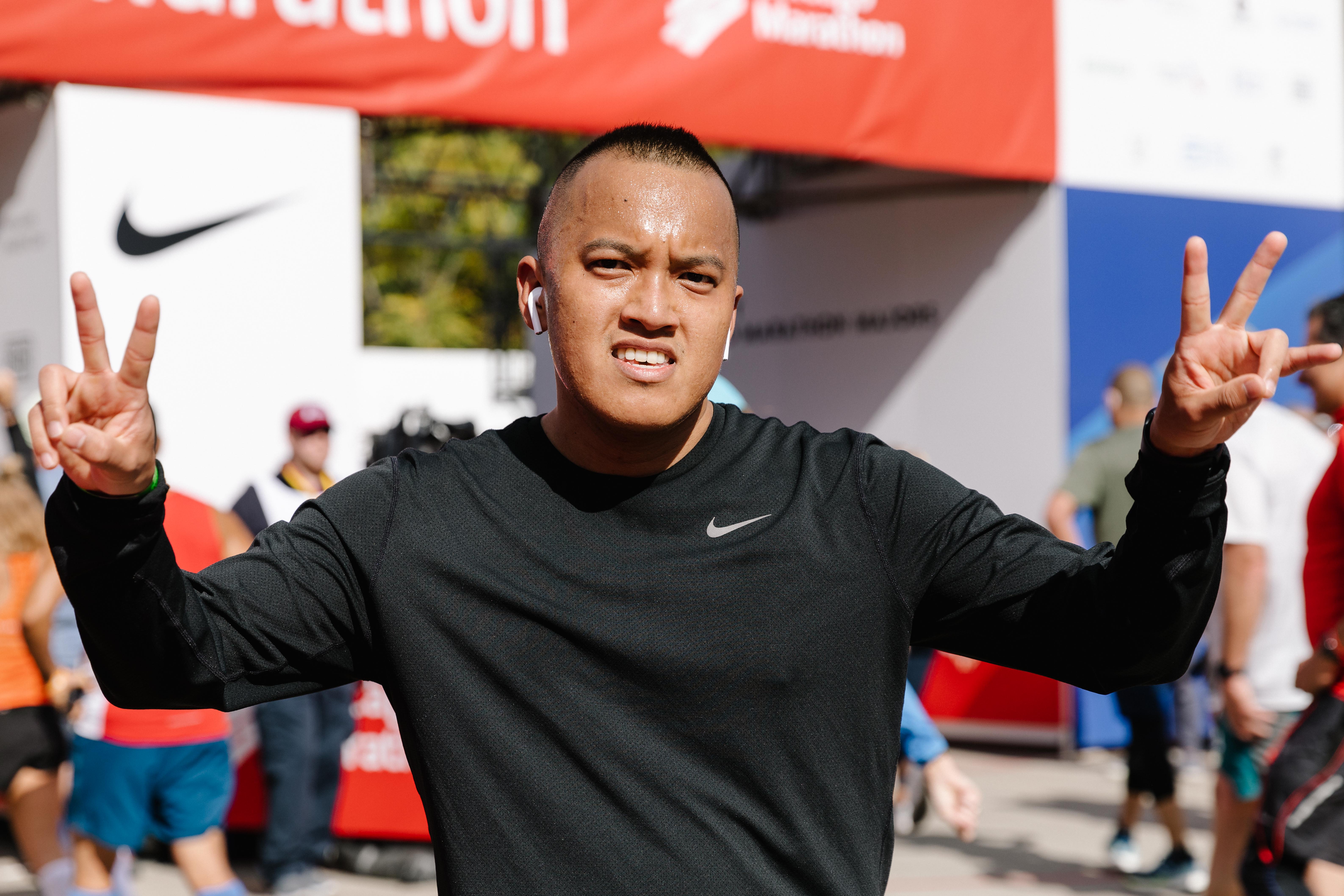 Gerald Flores Chicago Marathon Finish Line