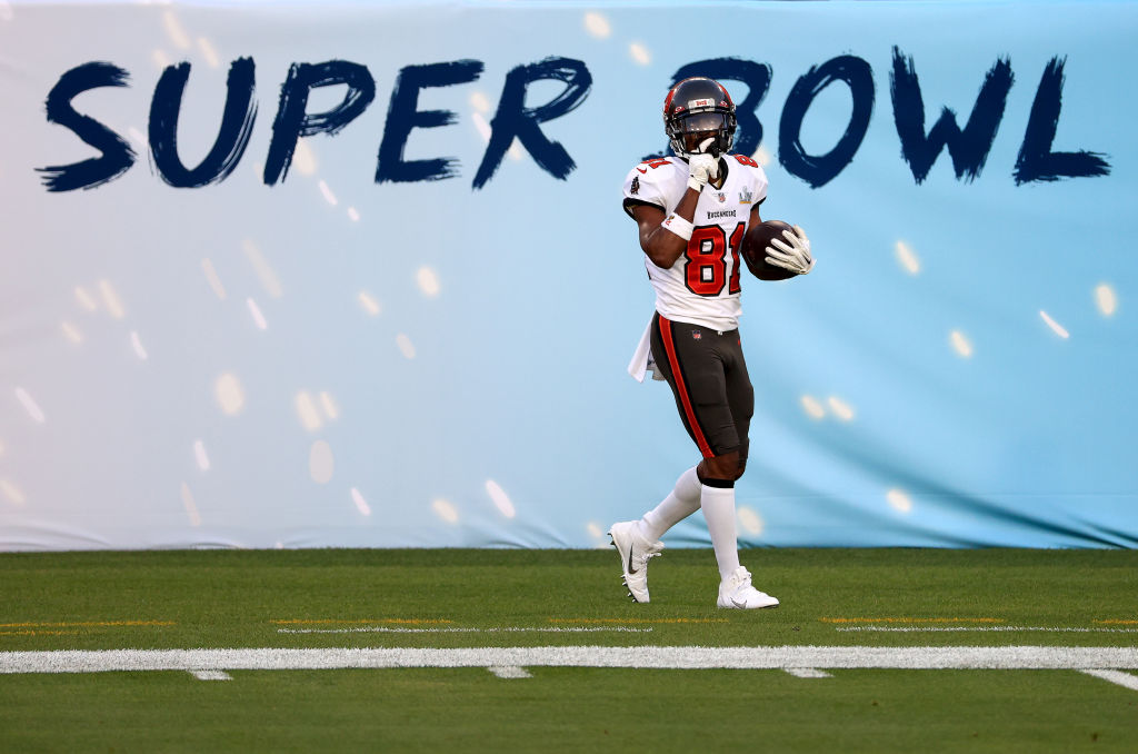 who is in the running for the super bowl 2022