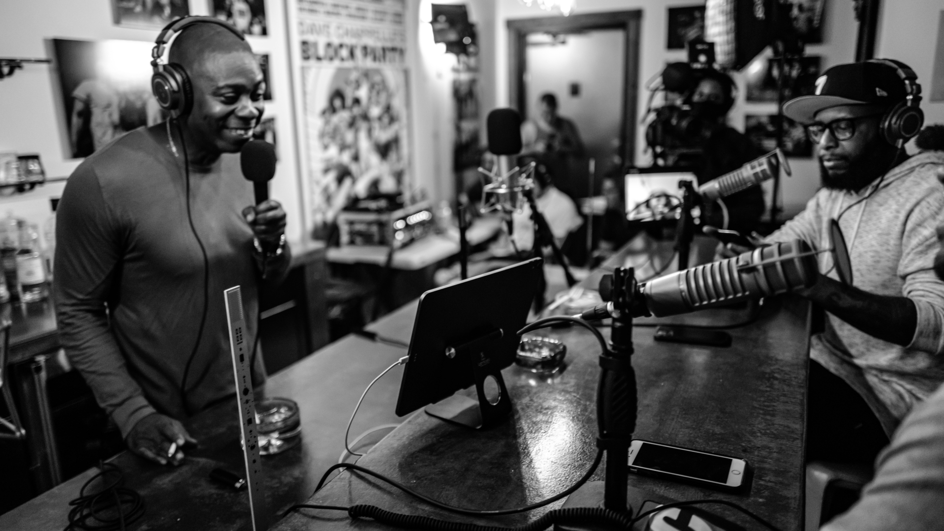 Dave Chappelle, Talib Kweli, and Yasiin Bey (Mos Def) Launch Podcast, 'The  Midnight Miracle