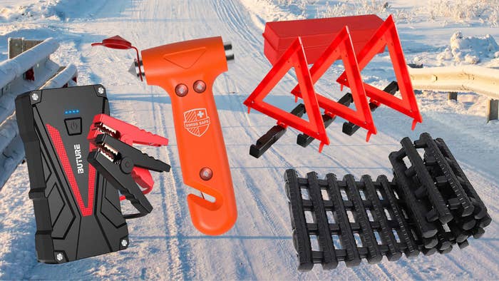 Emergency Items To Keep In Your Car This Winter