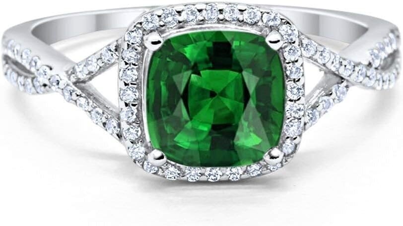 8 'Fake' Engagement Rings To Wear If You're Traveling