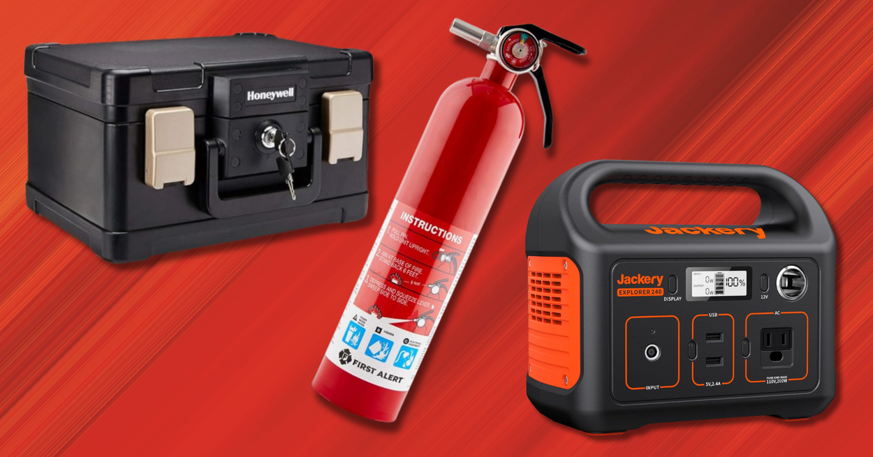 14 Fire Safety Items You Should Always Have In The House
