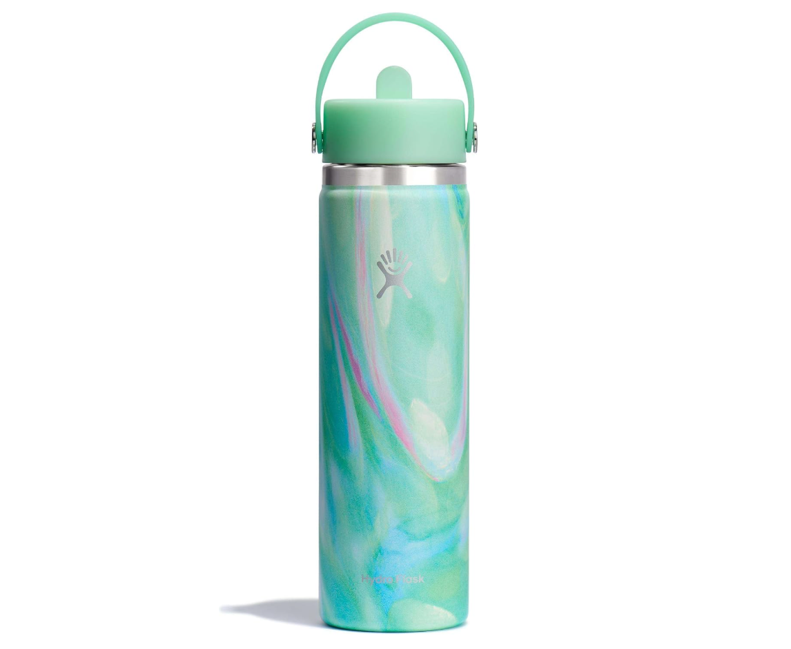 Reusable water bottle with a marbled pattern, featuring a secure lid and handle. Perfect for eco-friendly hydration on the go