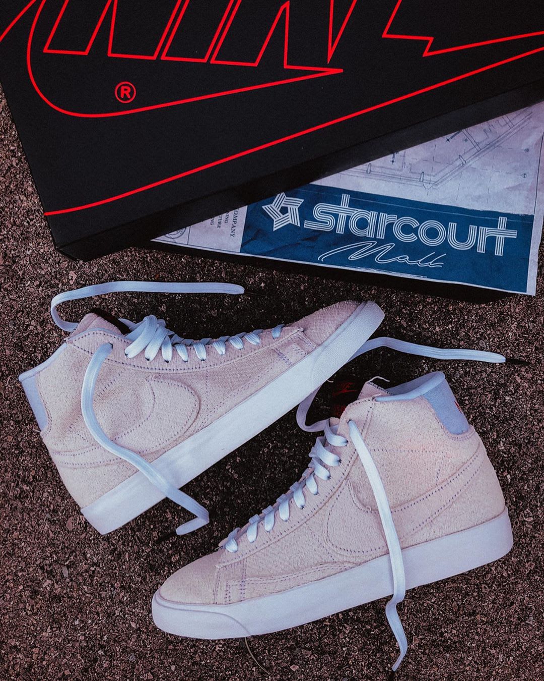 stranger-things-nike-blazer-mid-starcourt-mall