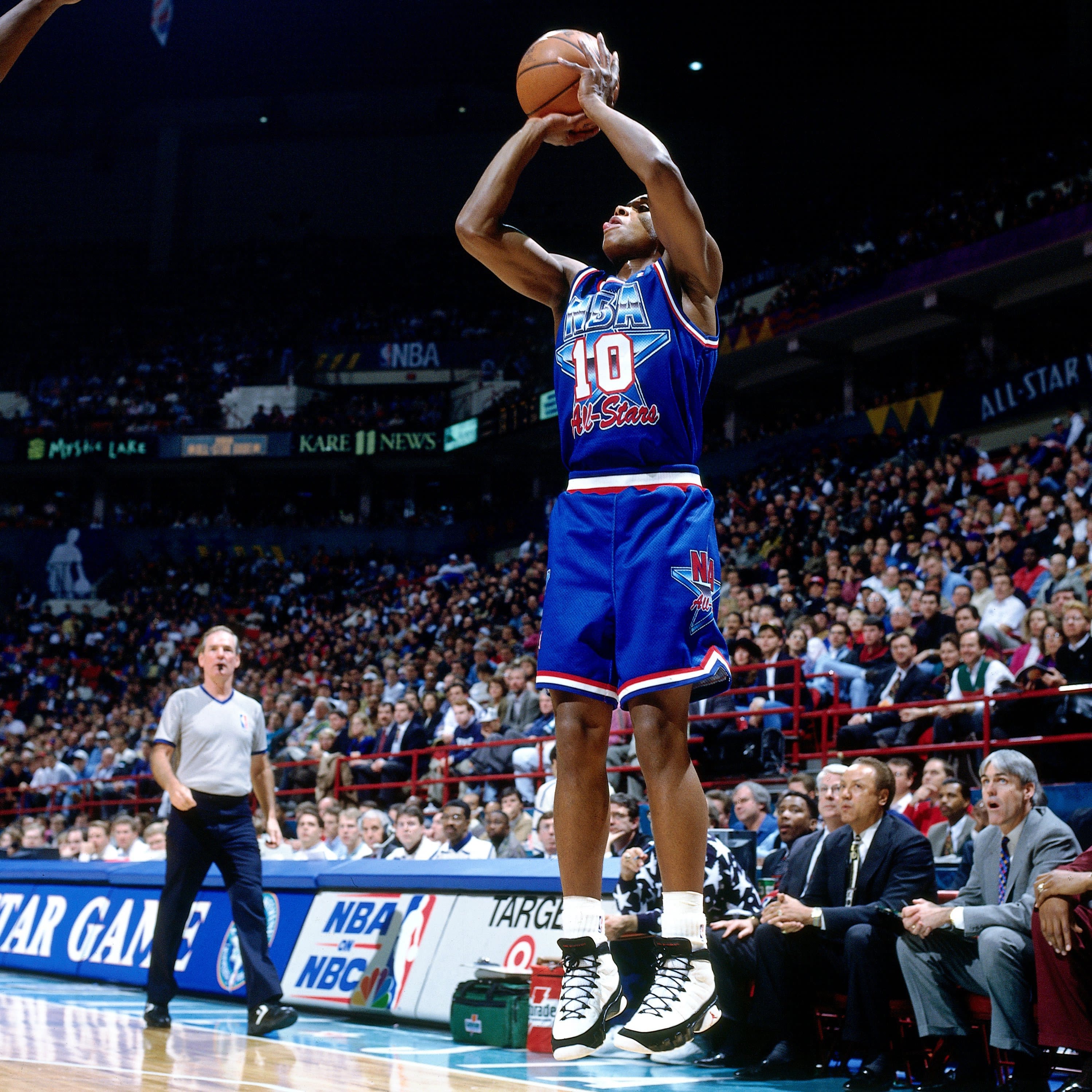 BJ Armstrong&#x27;s Air Jordan 9 PE at the 1994 NBA All-Star Game