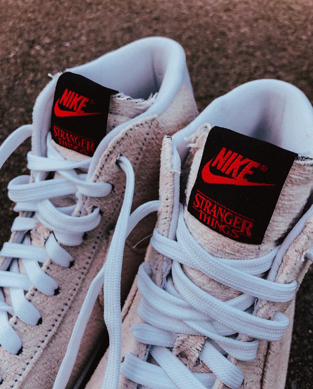 stranger-things-nike-blazer-mid-starcourt-mall