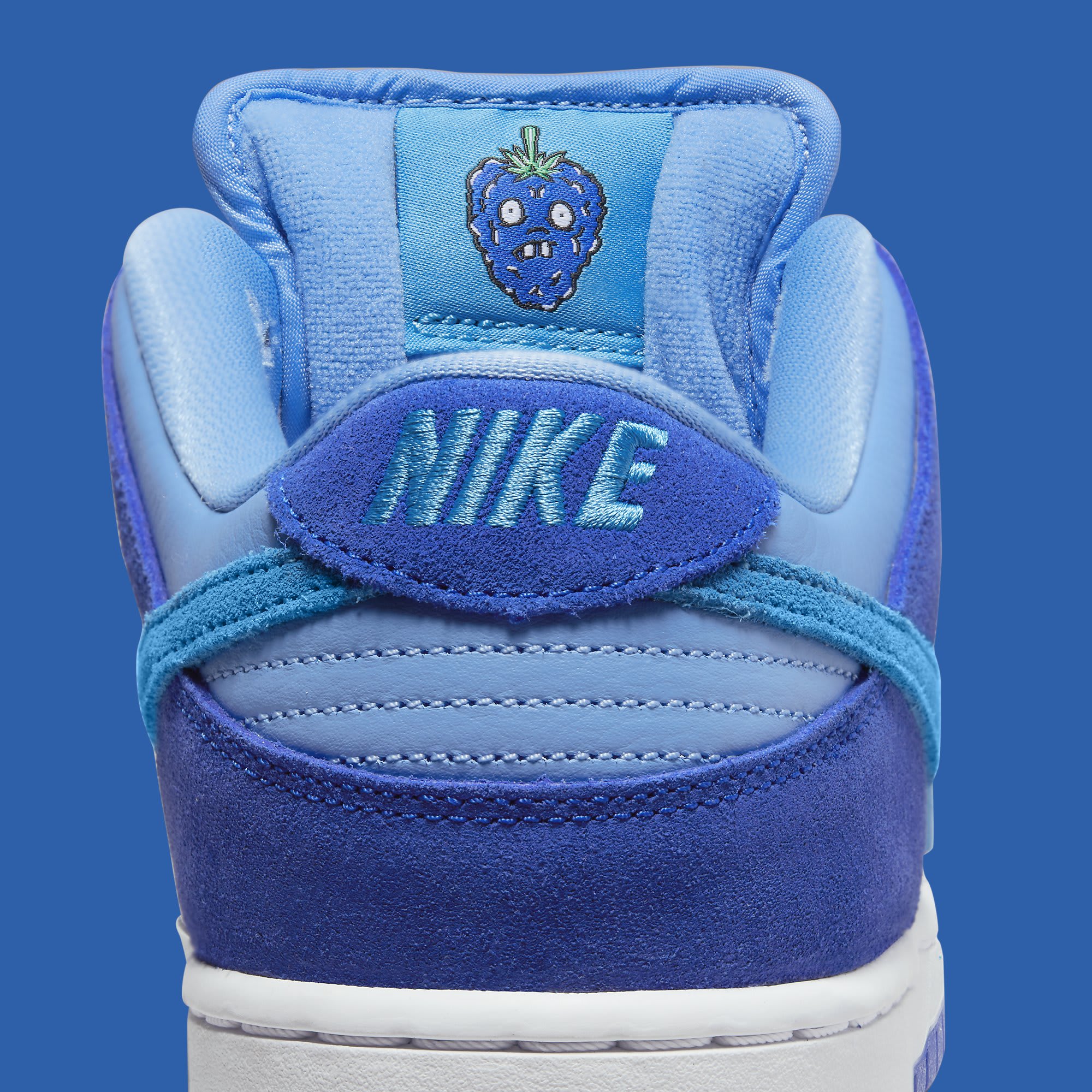 Nike SB Dunk Low &#x27;Blue Raspberry&#x27; DM0807 400 Tongue