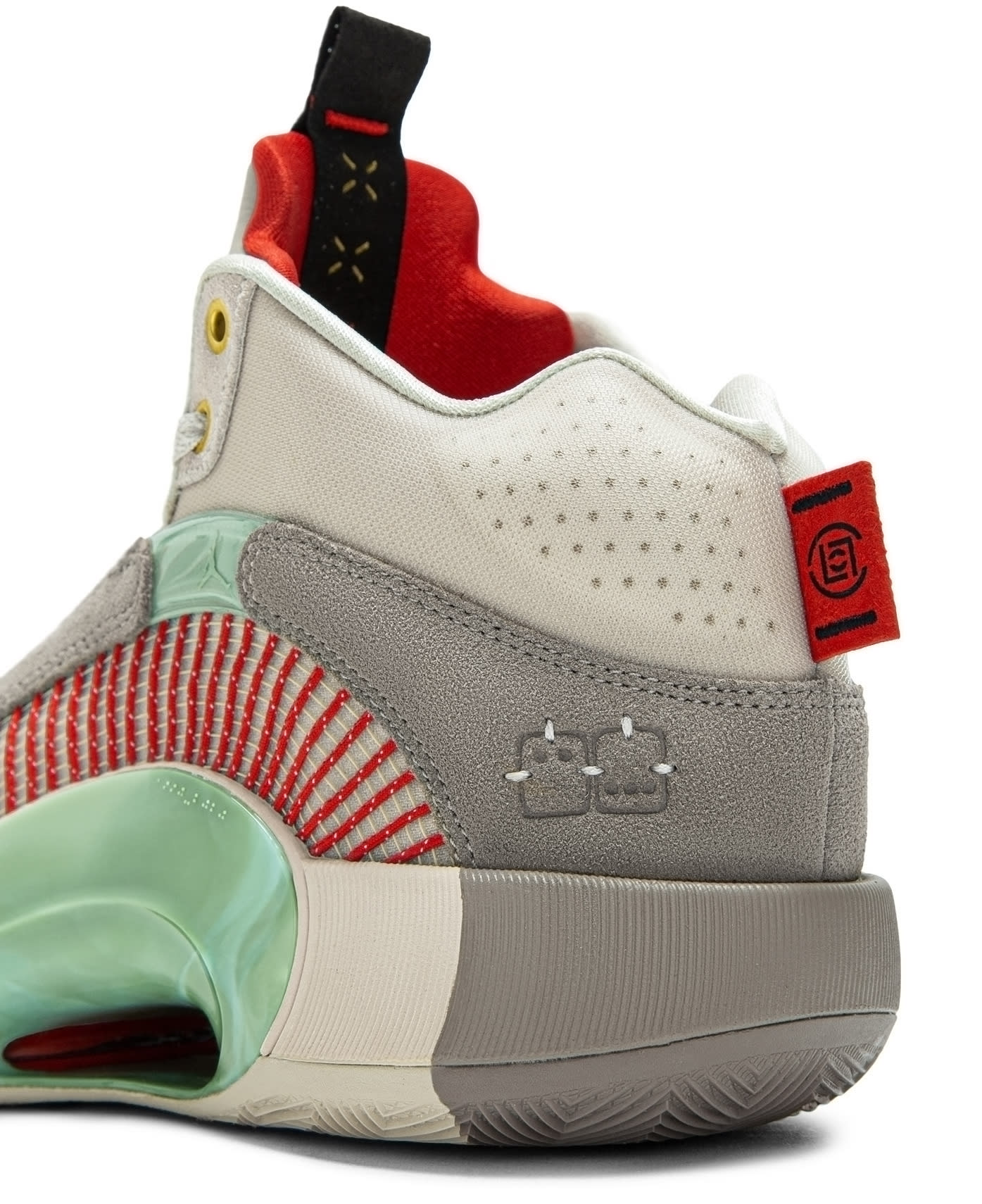 CLOT x Air Jordan 35 XXXV Release Date DD9322-200 Heel Detail