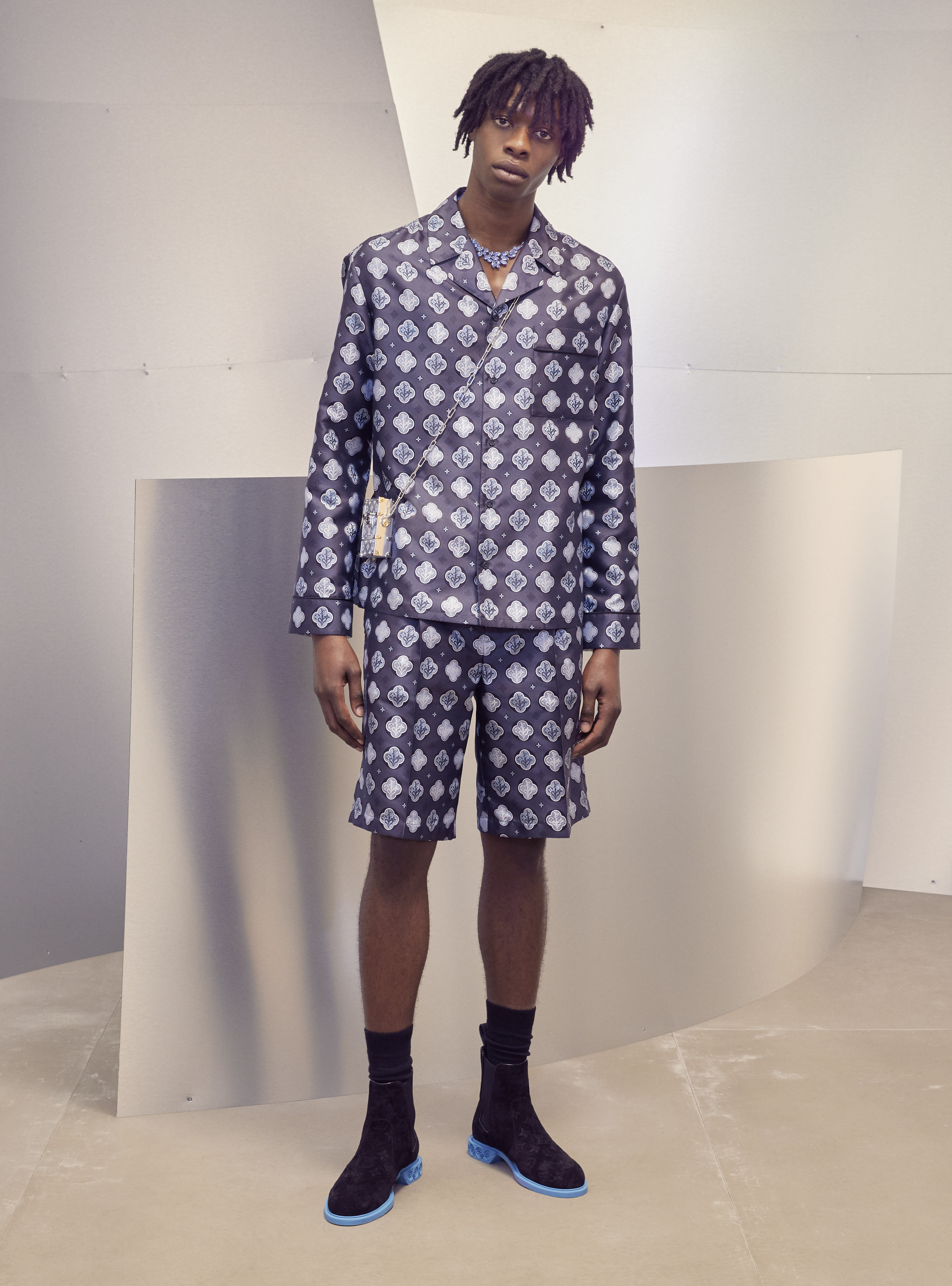 Colección masculina pre-fall 2022 Louis Vuitton de Virgil Abloh - Le Troupè