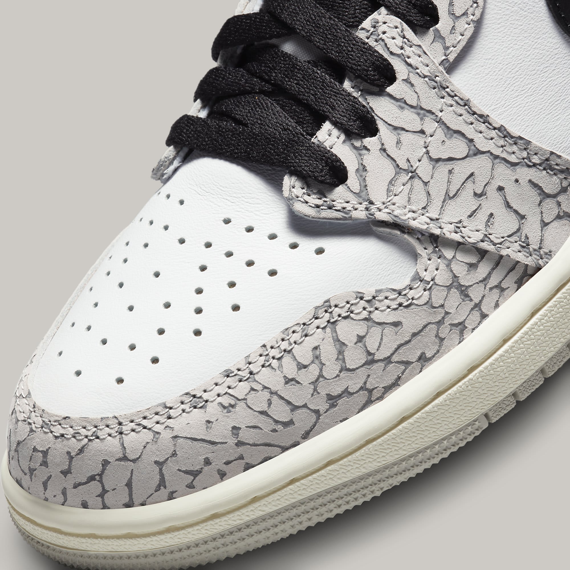 Air Jordan 1 High &#x27;White Cement&#x27; DZ5485 052 Toe