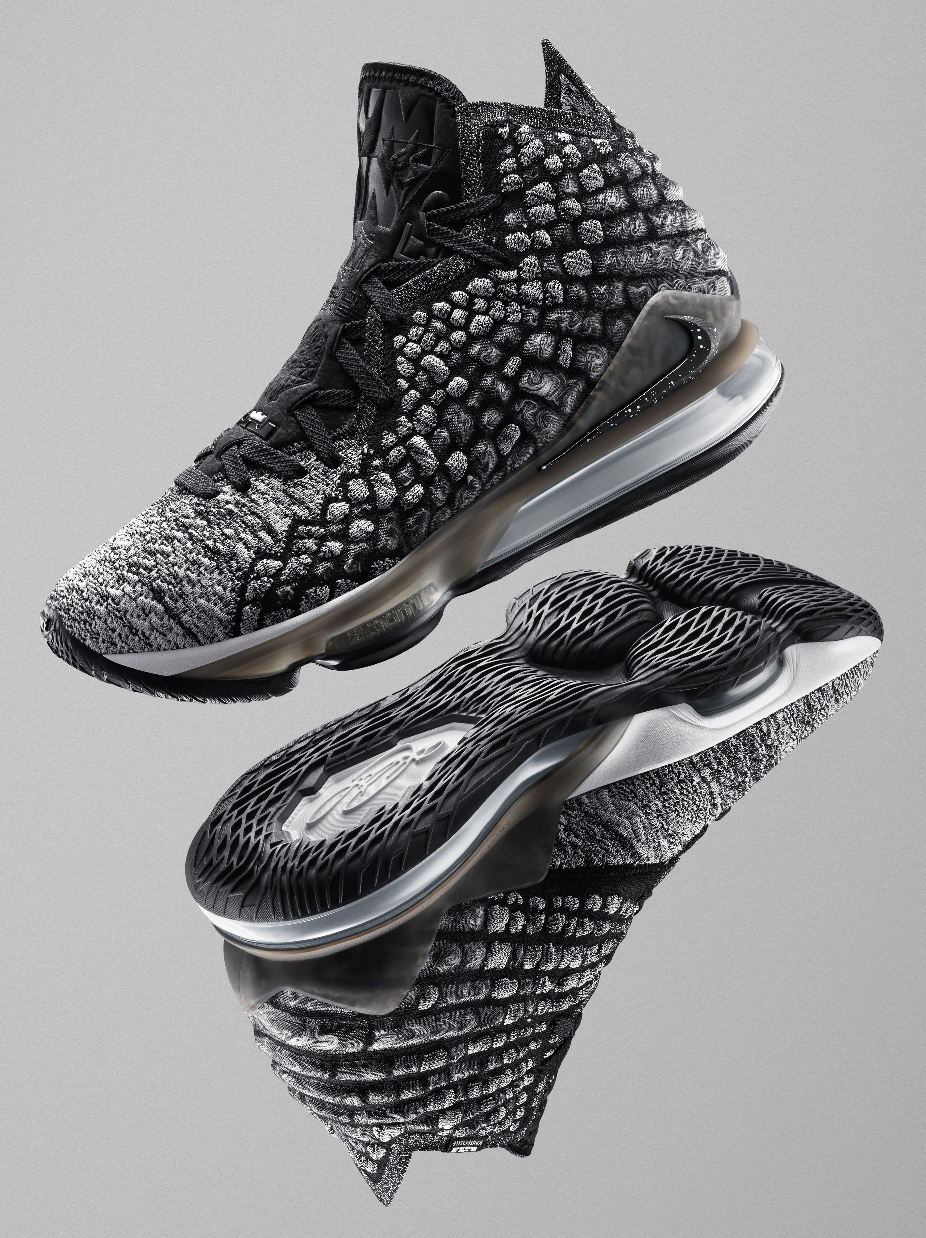 Nike LeBron 17 &#x27;Black/White&#x27; (Pair)