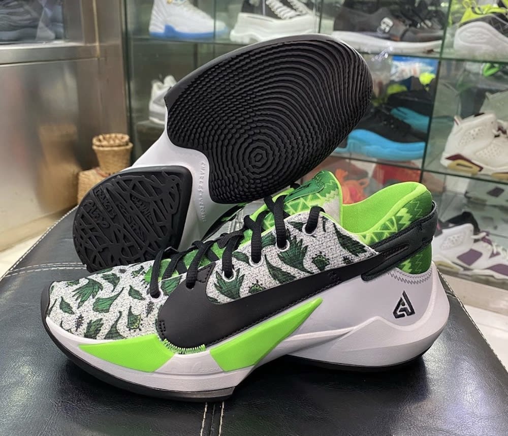 Nike Zoom Freak 2 White Green Release Date DA0907-002 Left