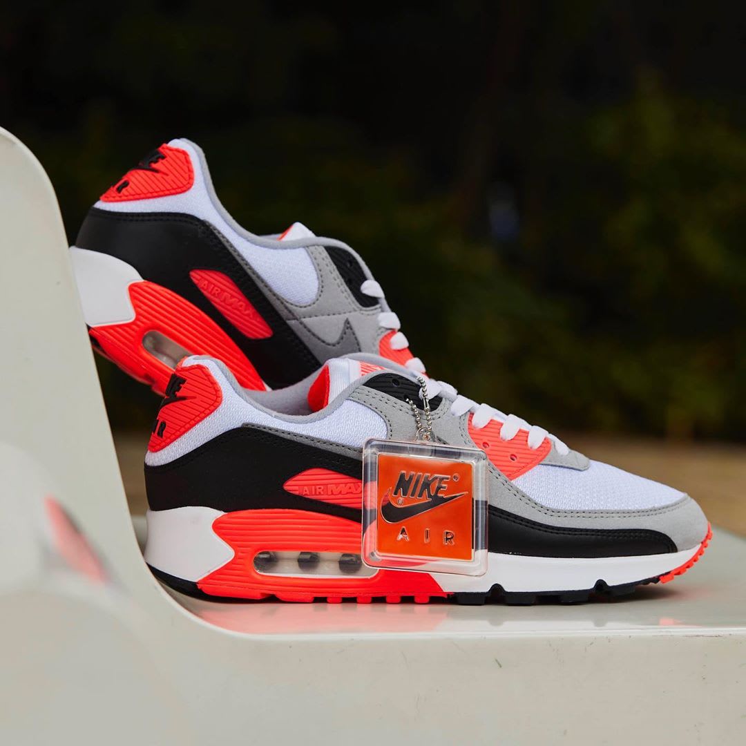 Nike Air Max 90 Infrared Release Date CT1685-100 Profile