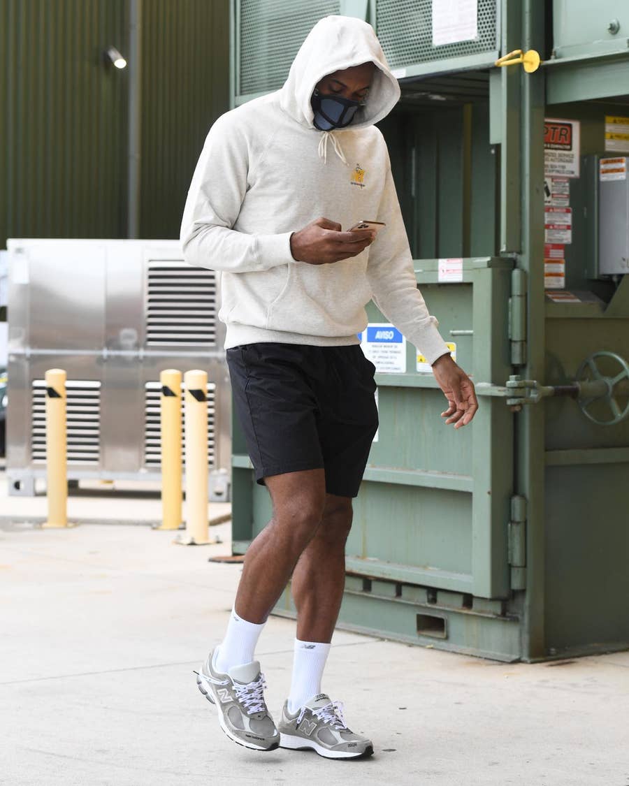 Kawhi Leonard Wearing New Balance Basketball Shirt, hoodie