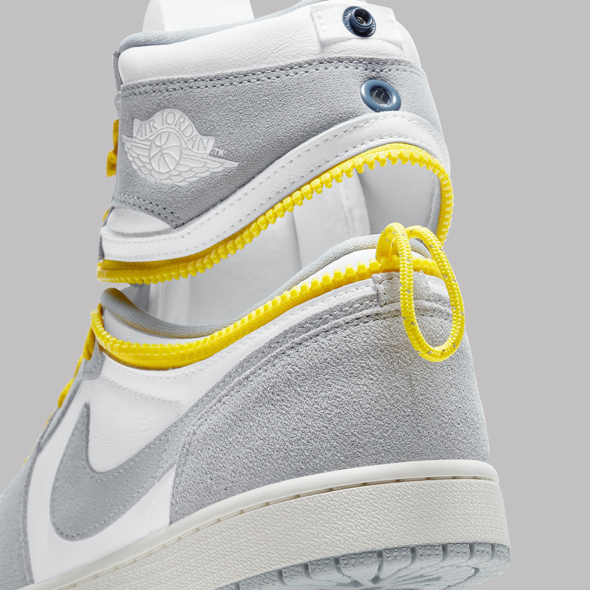 The Air Jordan 1 Switch Converts Into a Low-Top | Complex