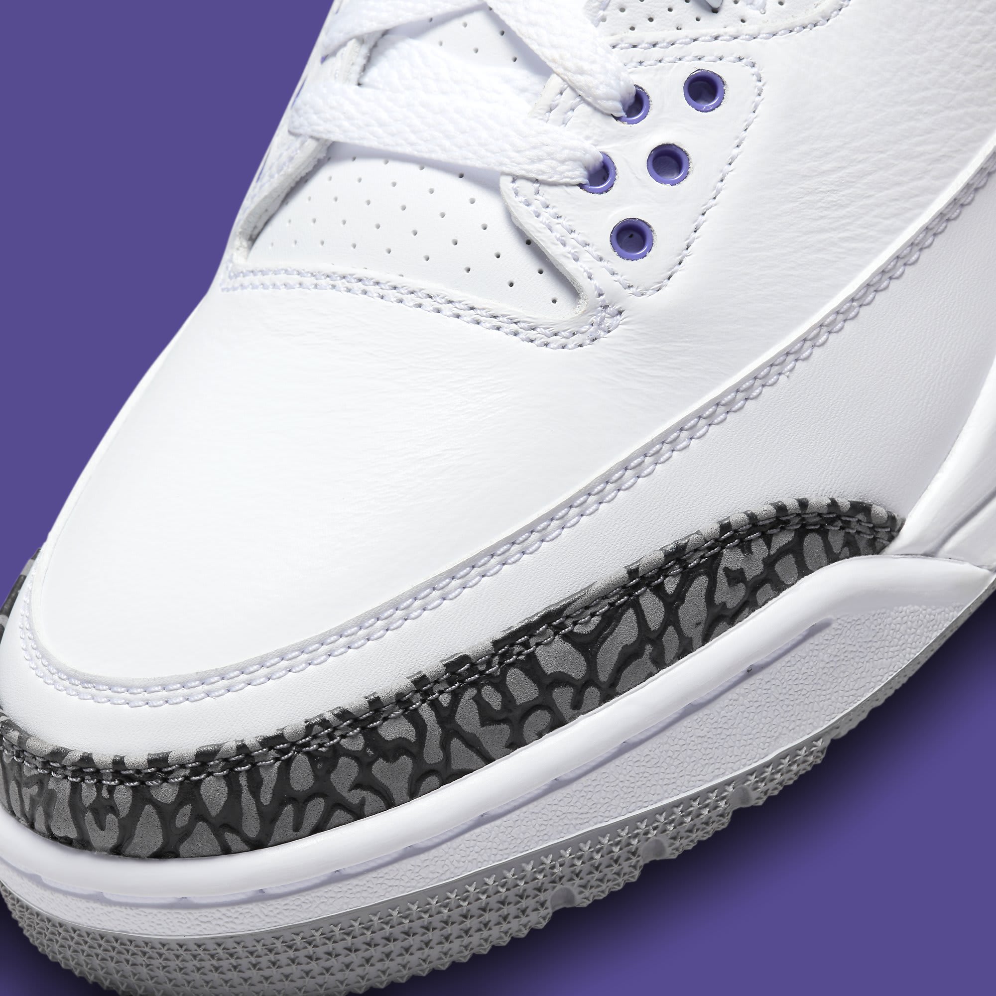 Air Jordan 3 Retro &#x27;Dark Iris&#x27; CT8532 105 Toe