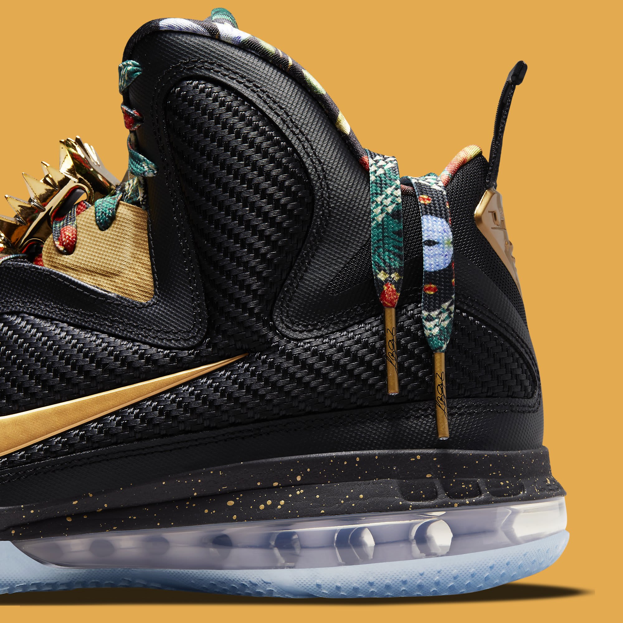 Nike LeBron 9 Watch the Throne DO9358-001 Laces