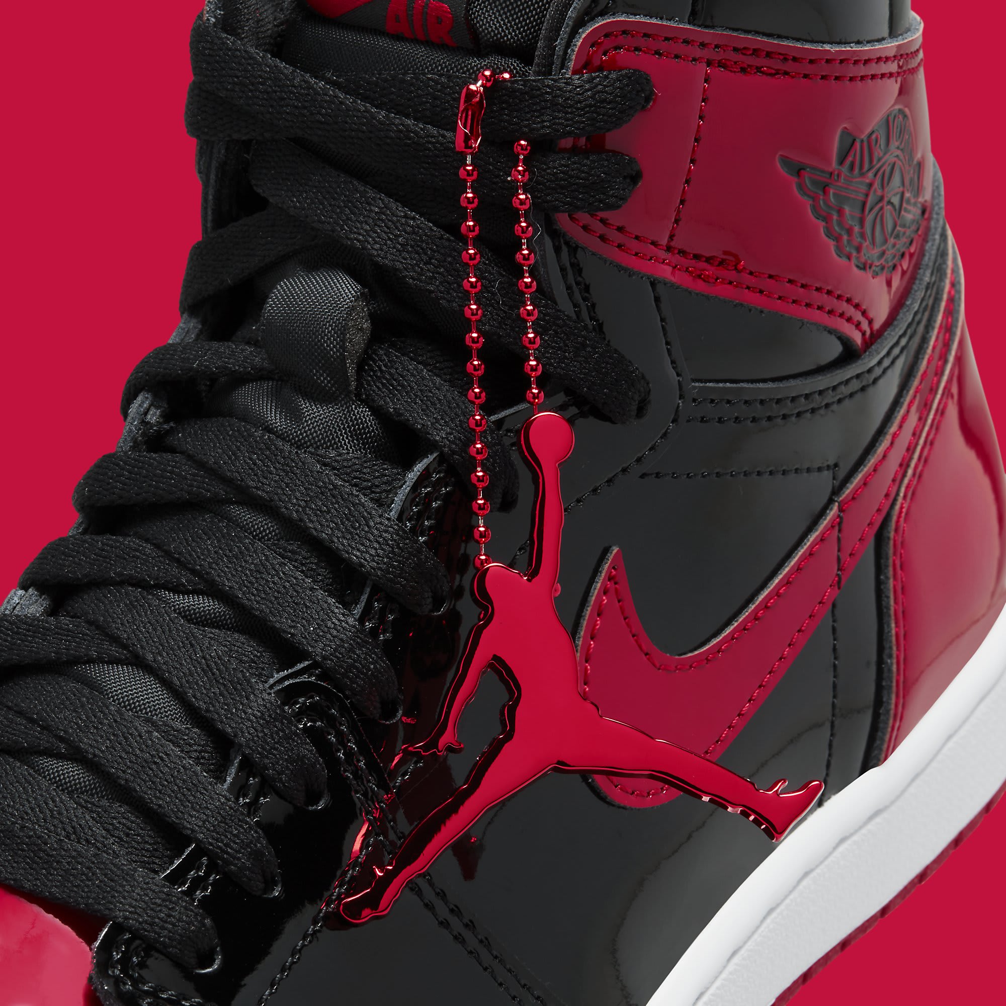 Air Jordan 1 I Bred Patent Leather Release Date 555088-063 Hang Tag