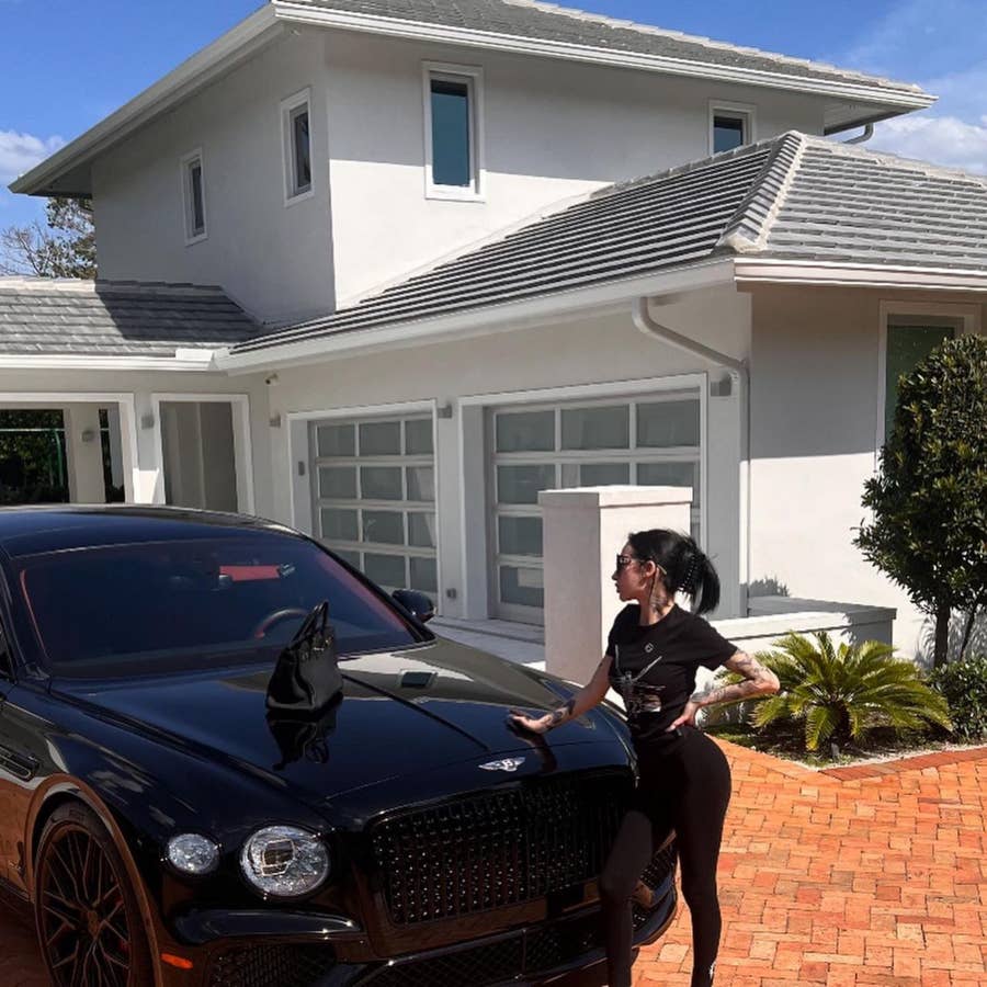 Bhad Bhabie Purchases $6.1 Million Florida Mansion in All-Cash Deal, See  Photos of the 9,200-Square-Foot Property | Complex