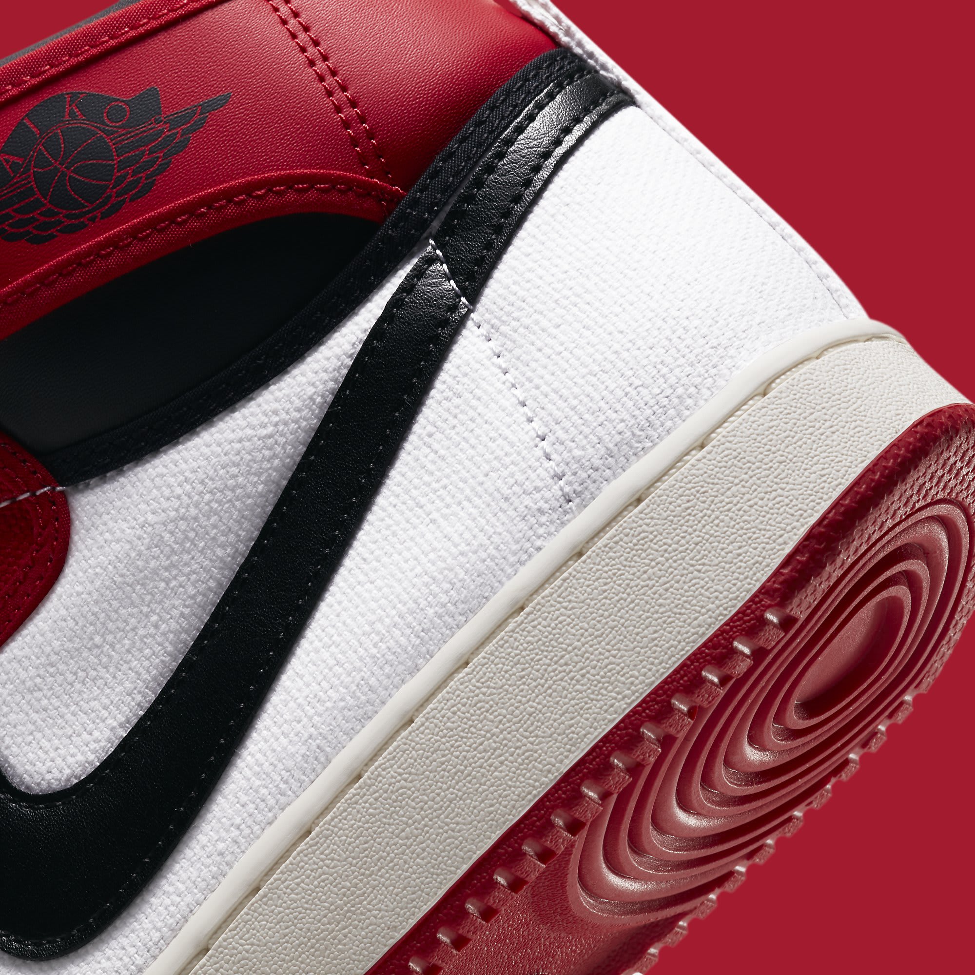 Air Jordan 1 KO Chicago 2021 Release Date DA9089-100 Heel Detail