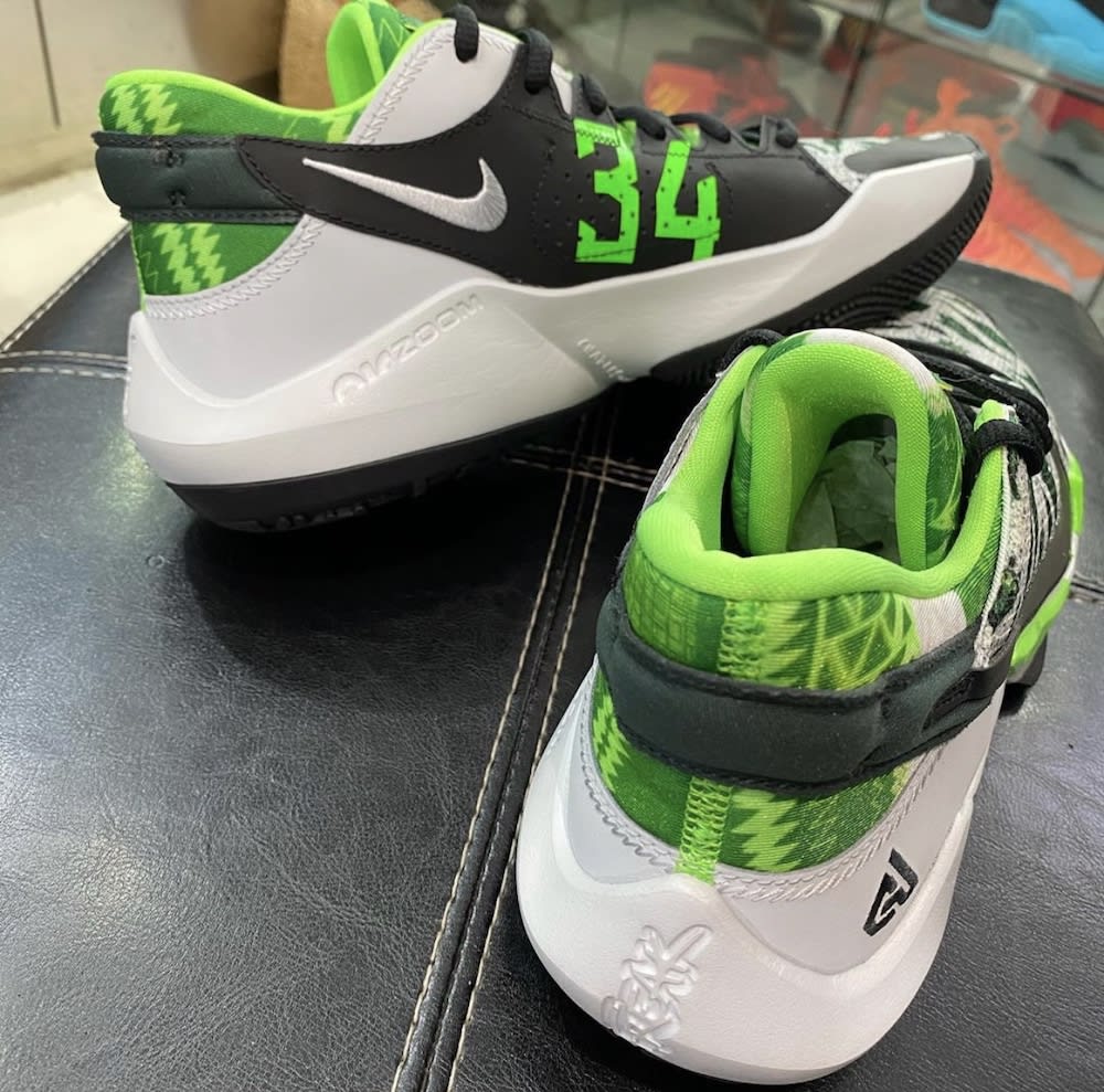 Nike Zoom Freak 2 White Green Release Date DA0907-002 Top Heel