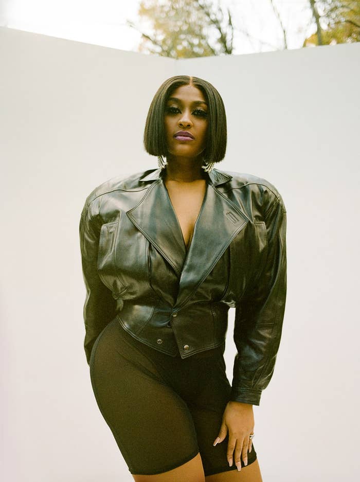 Jazmine Sullivan 2022 Posing