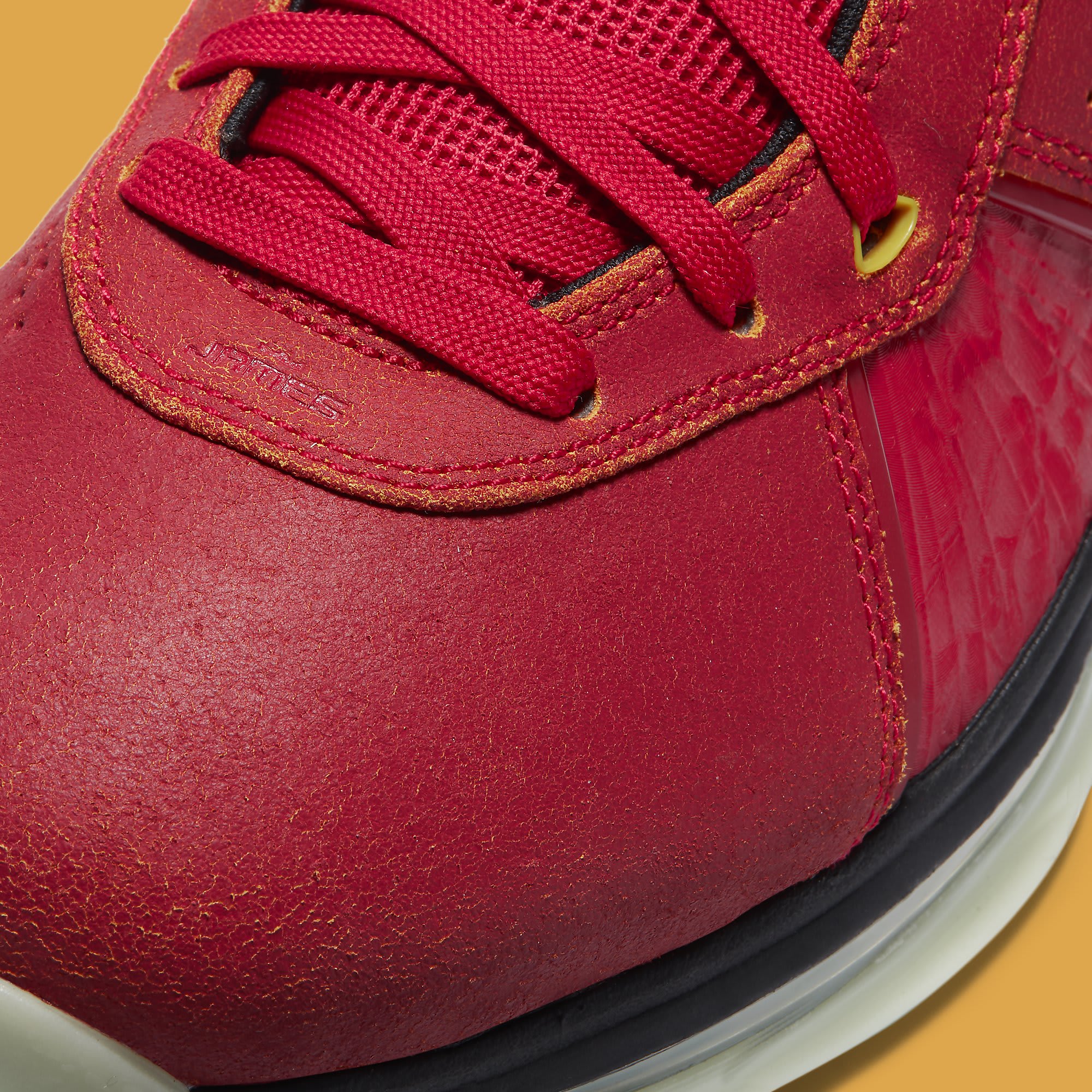 Nike LeBron 8 QS &#x27;Gym Red&#x27; CT5330-600 Toe