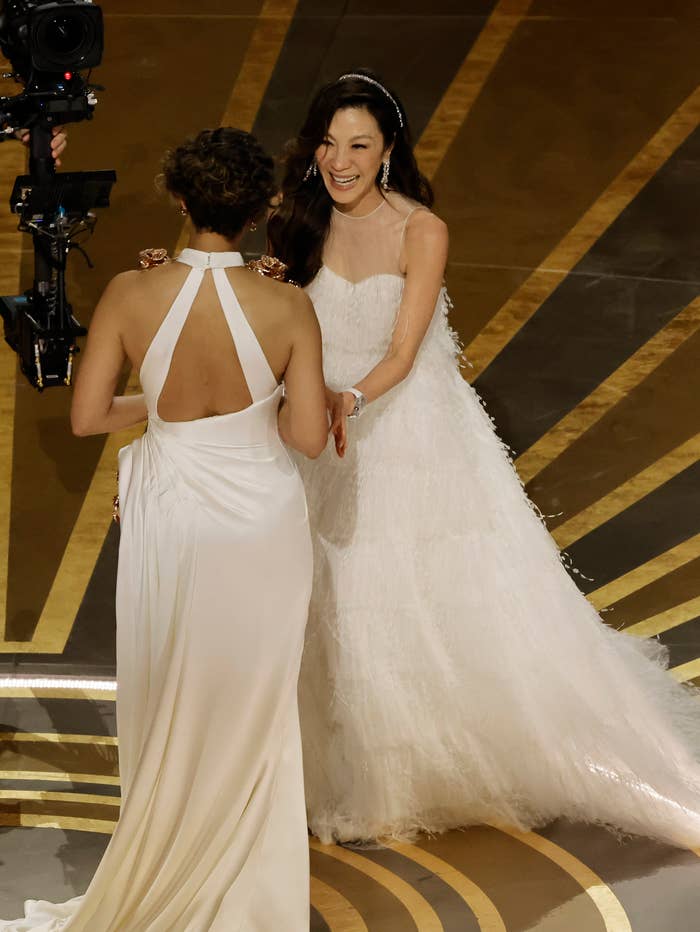 Michelle Yeoh Oscars Halle Berry