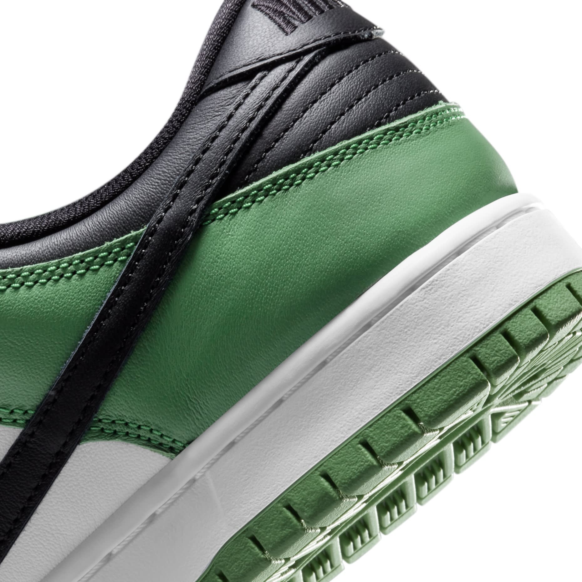 Nike SB Dunk Low &#x27;Classic Green&#x27; BQ6817-302 Heel