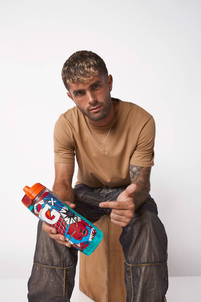 Christian Pulisic showing his new Gatorade bottle