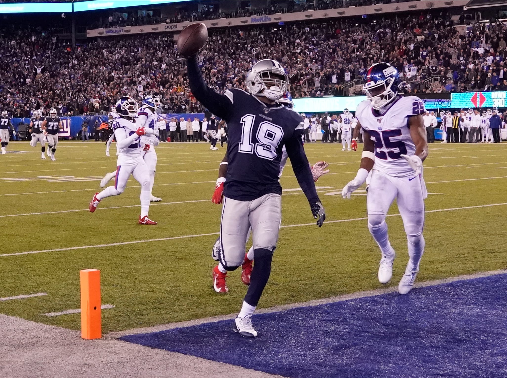 Amari Cooper Cowboys Giants Meadowlands 2019