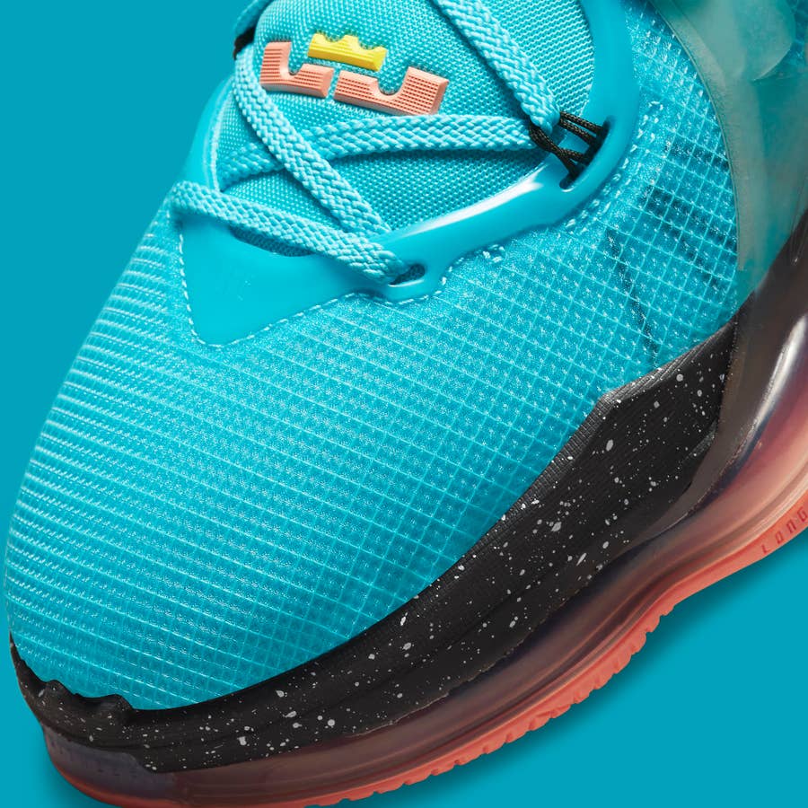 LeBron James Is Releasing a Surprise Christmas Sneaker