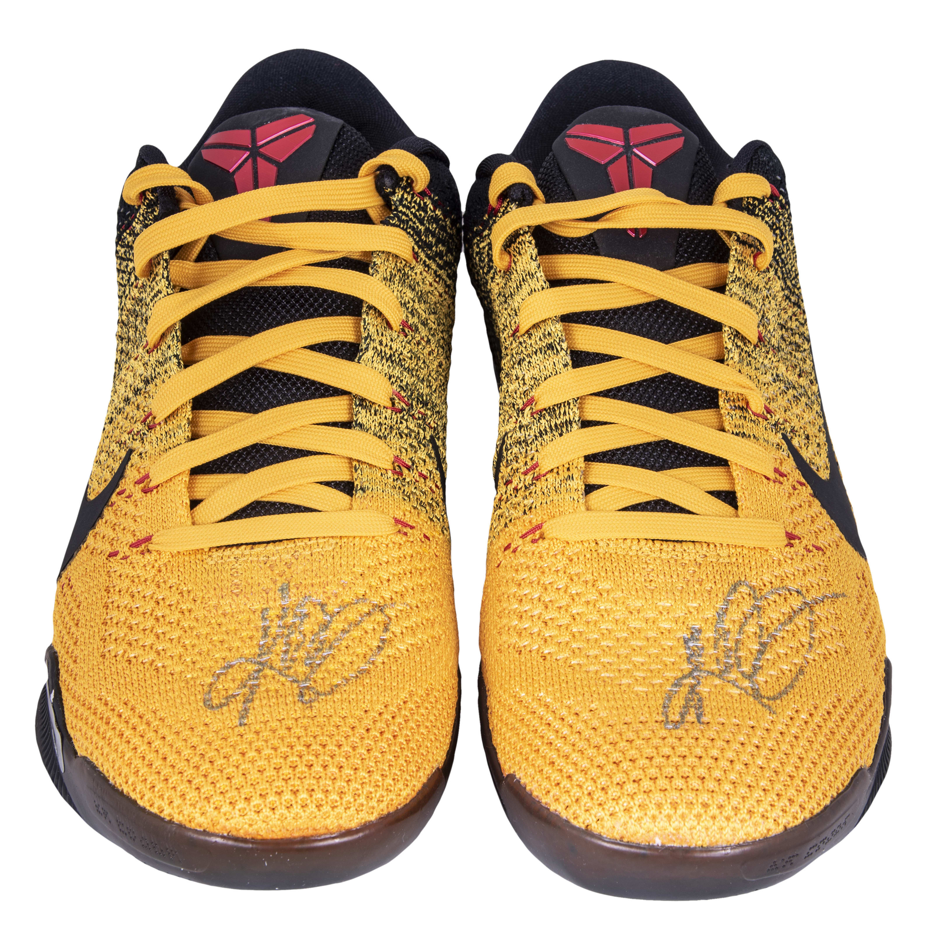 Kobe Bryant &#x27;Hall of Fame&#x27; Auction Nike Kobe 11 &#x27;Bruce Lee&#x27;