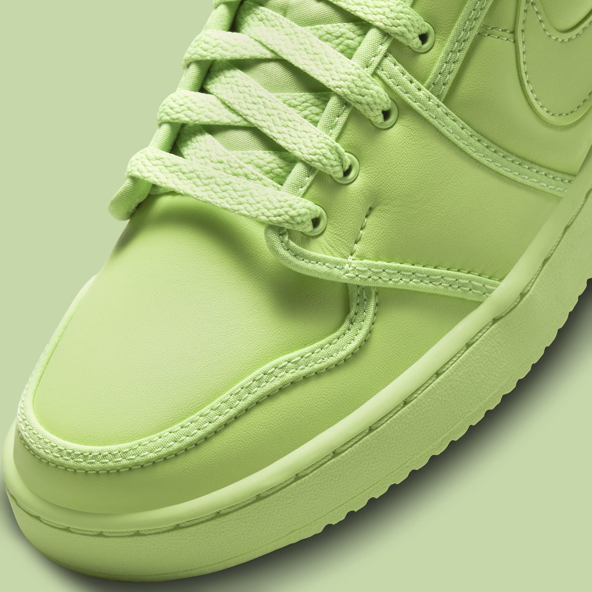 Billie Eilish x Air Jordan 1 KO &#x27;Ghost Green&#x27; DN2857-330 (Toebox)