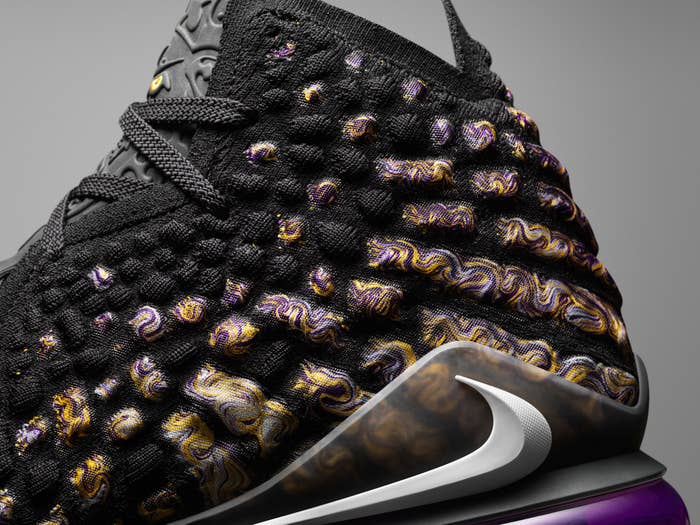 Nike LeBron 17 &#x27;Purple Gold&#x27; (Knitposite)