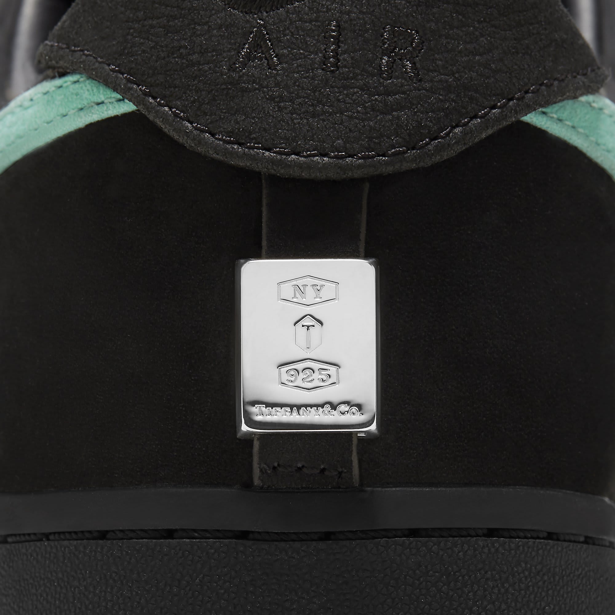 Tiffany &amp; Co. x Nike Air Force 1 Low DZ1382 001 Heel