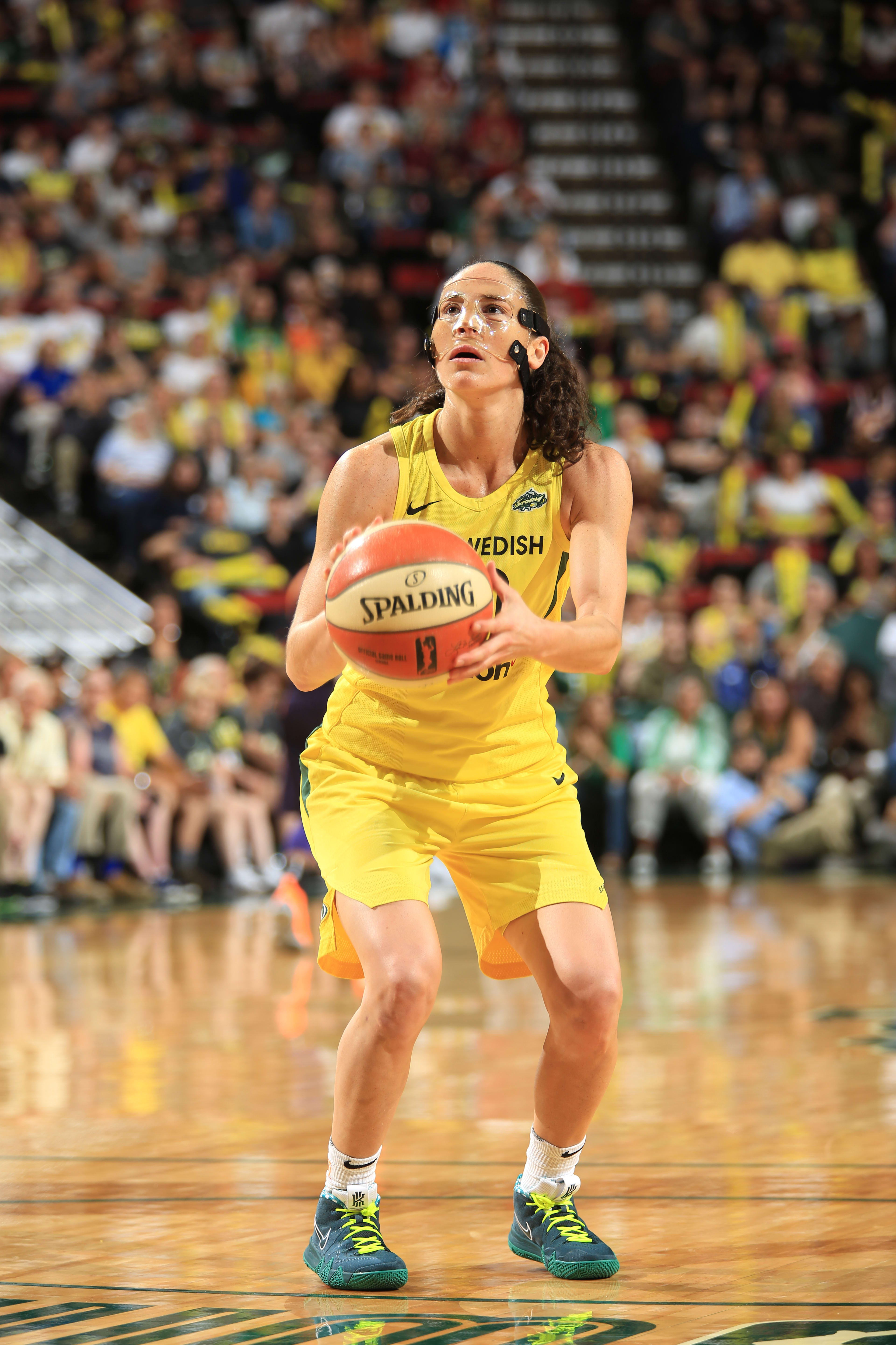 Sue Bird Discusses Corona Beer, WNBA, & Sneakers - Sports Illustrated  FanNation Kicks News, Analysis and More
