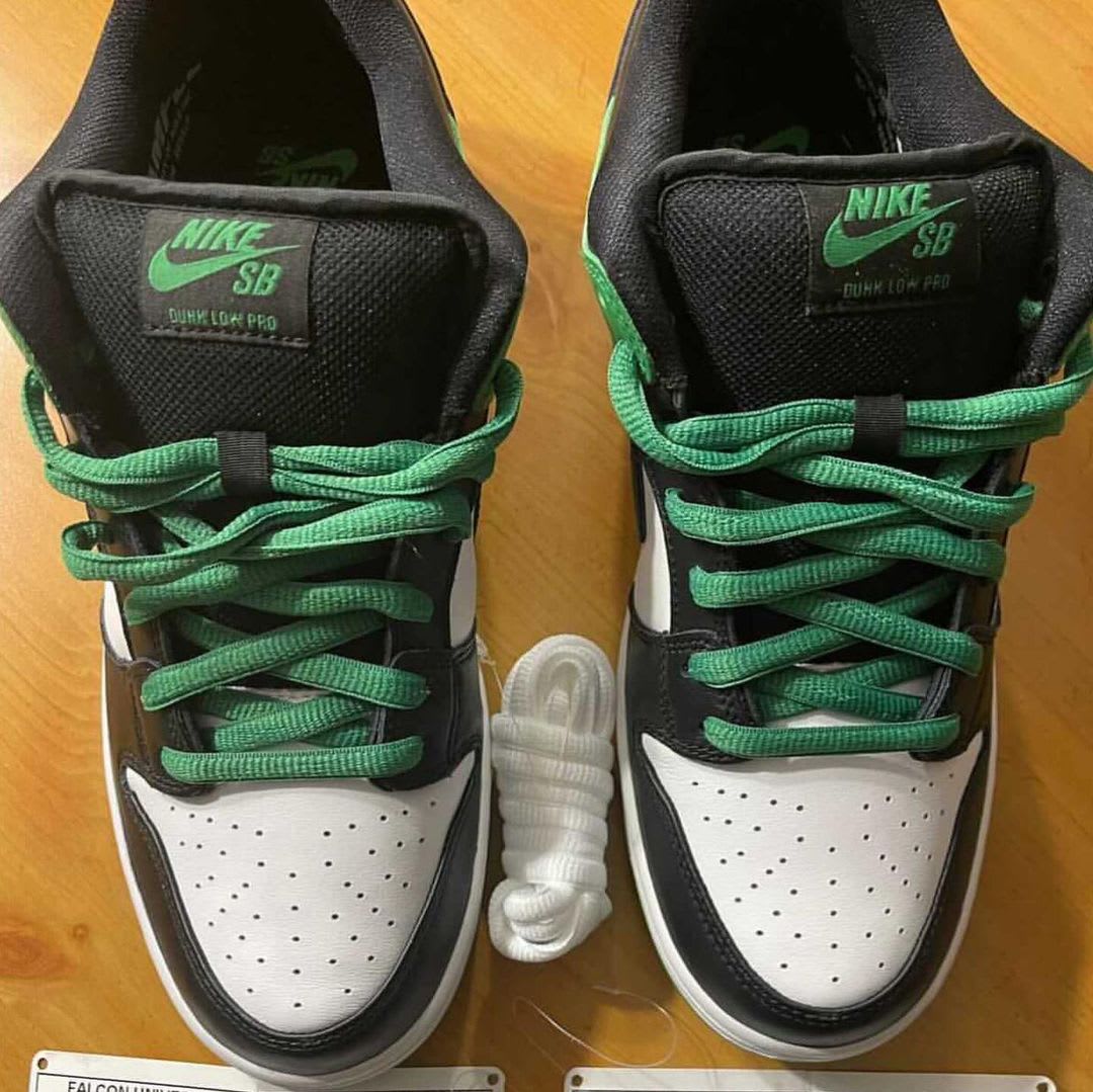 Nike SB Dunk Low &#x27;Classic Green&#x27; BQ6817-302 Front