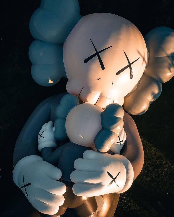 KAWS: HOLIDAY Singapore Stop